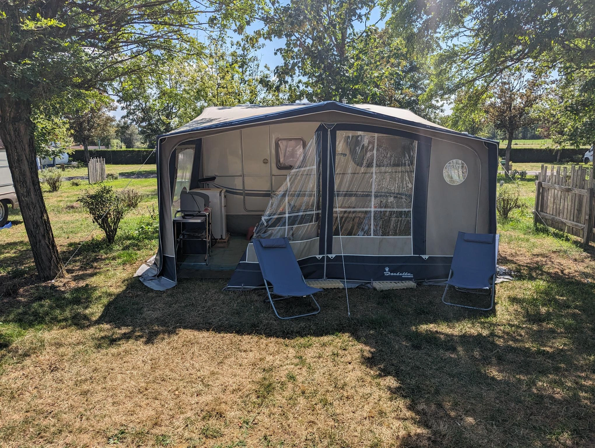 Caravane Camping Dompierre sur besbre